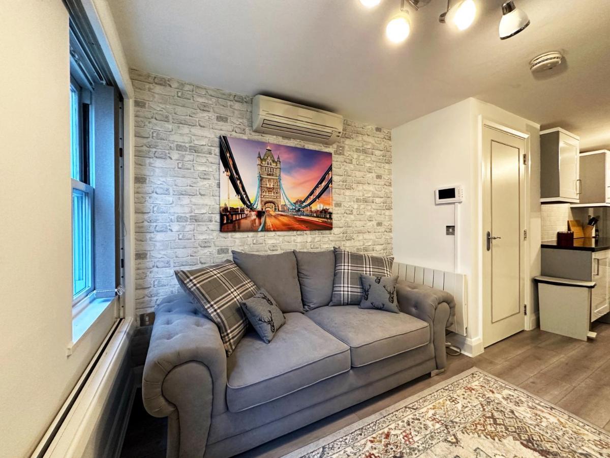 Chic Apartment In Mayfair Лондон Экстерьер фото