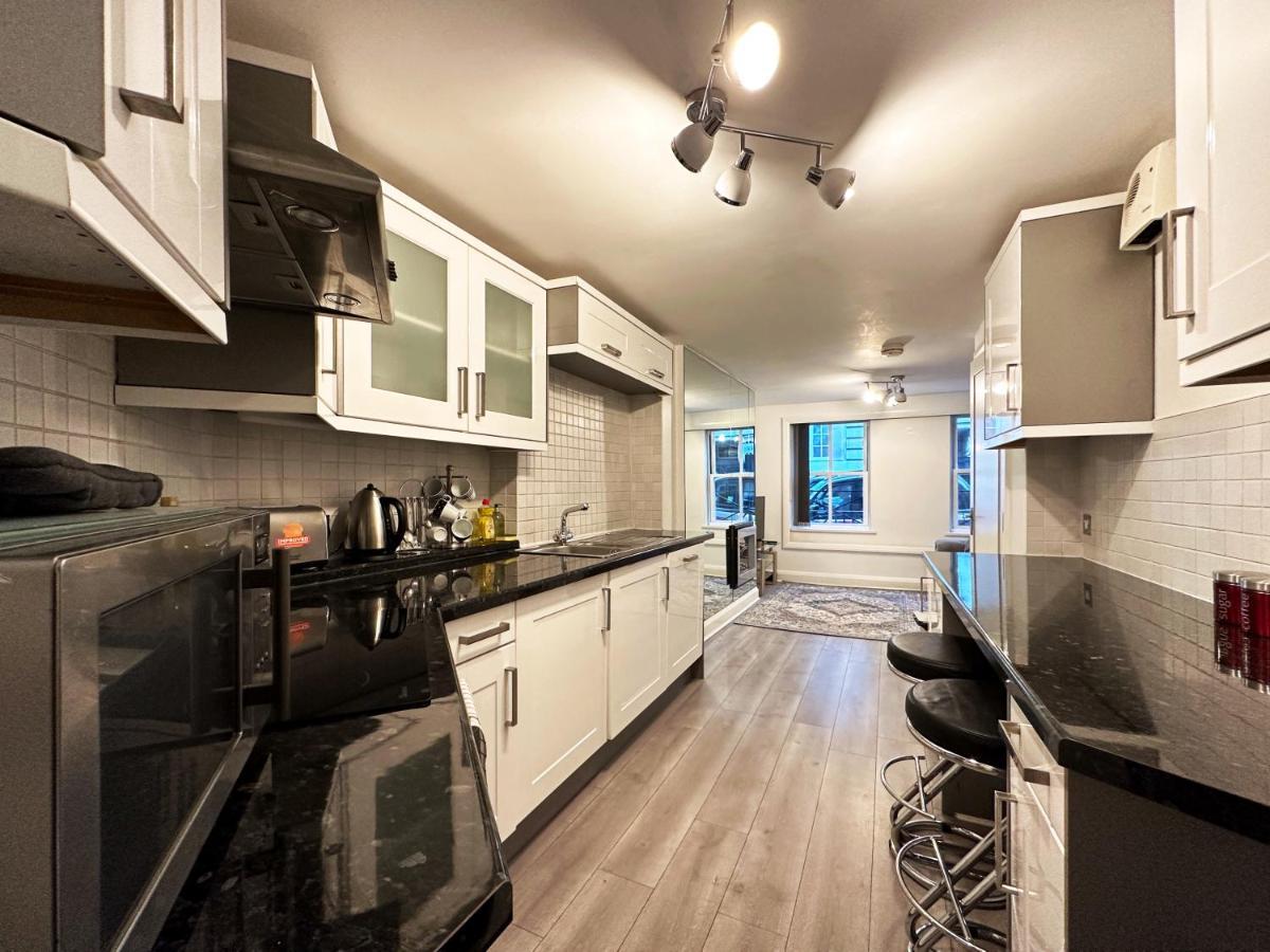 Chic Apartment In Mayfair Лондон Экстерьер фото